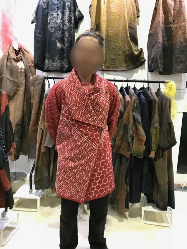 ワールドアートドバイ　創作服