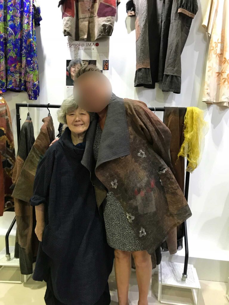 ワールドアートドバイ　創作服