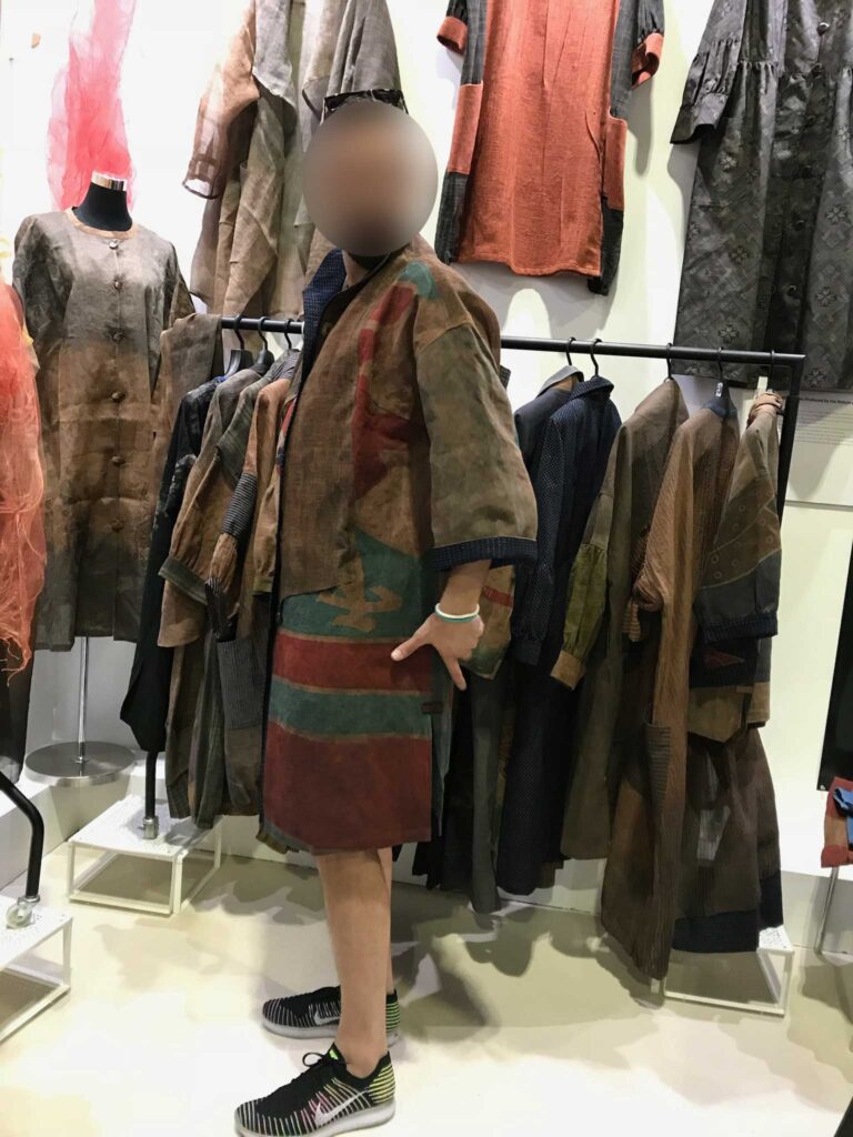 ワールドアートドバイ　創作服