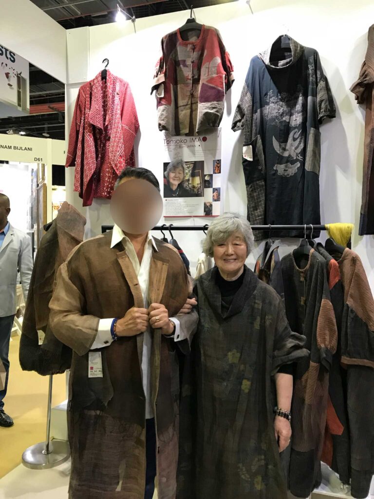 ワールドアートドバイ　創作服