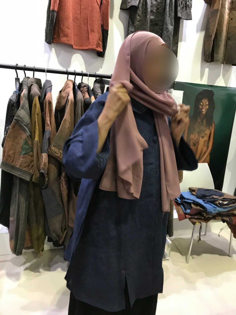ワールドアートドバイ　創作服