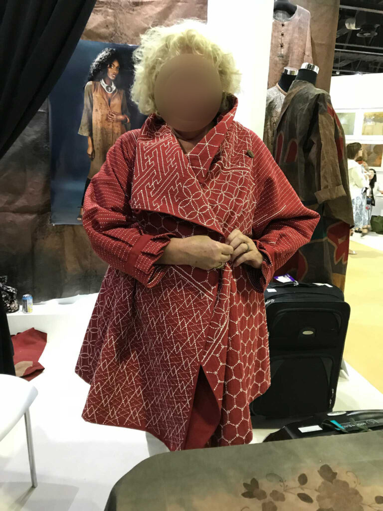 ワールドアートドバイ　創作服