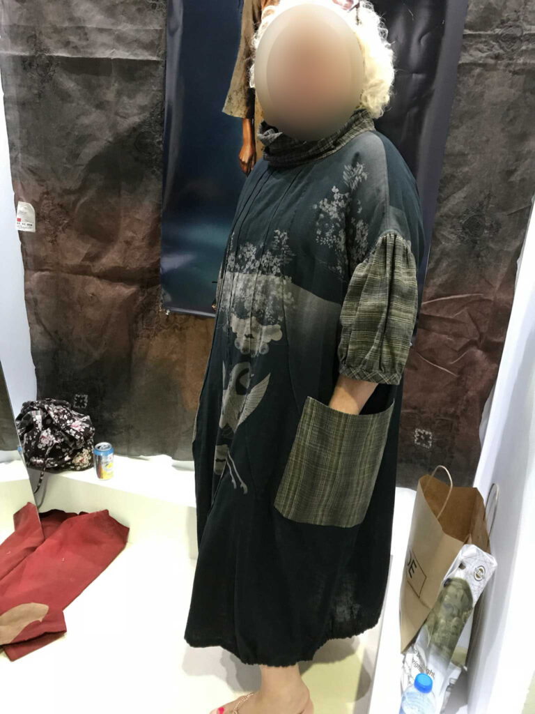 ワールドアートドバイ　創作服